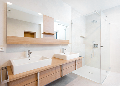 fugenloses-badezimmer-lebenszimmer